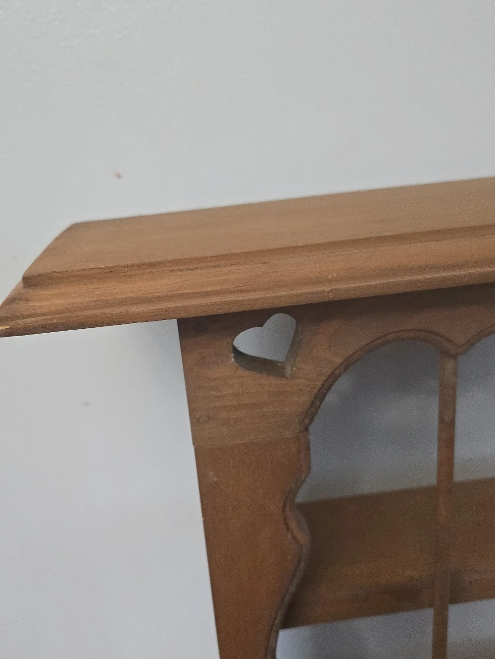 Vtg Heart Wood Wall Hanging 3 Tier 12 Tea Cup Saucer Curio Shelf Knick Rack
